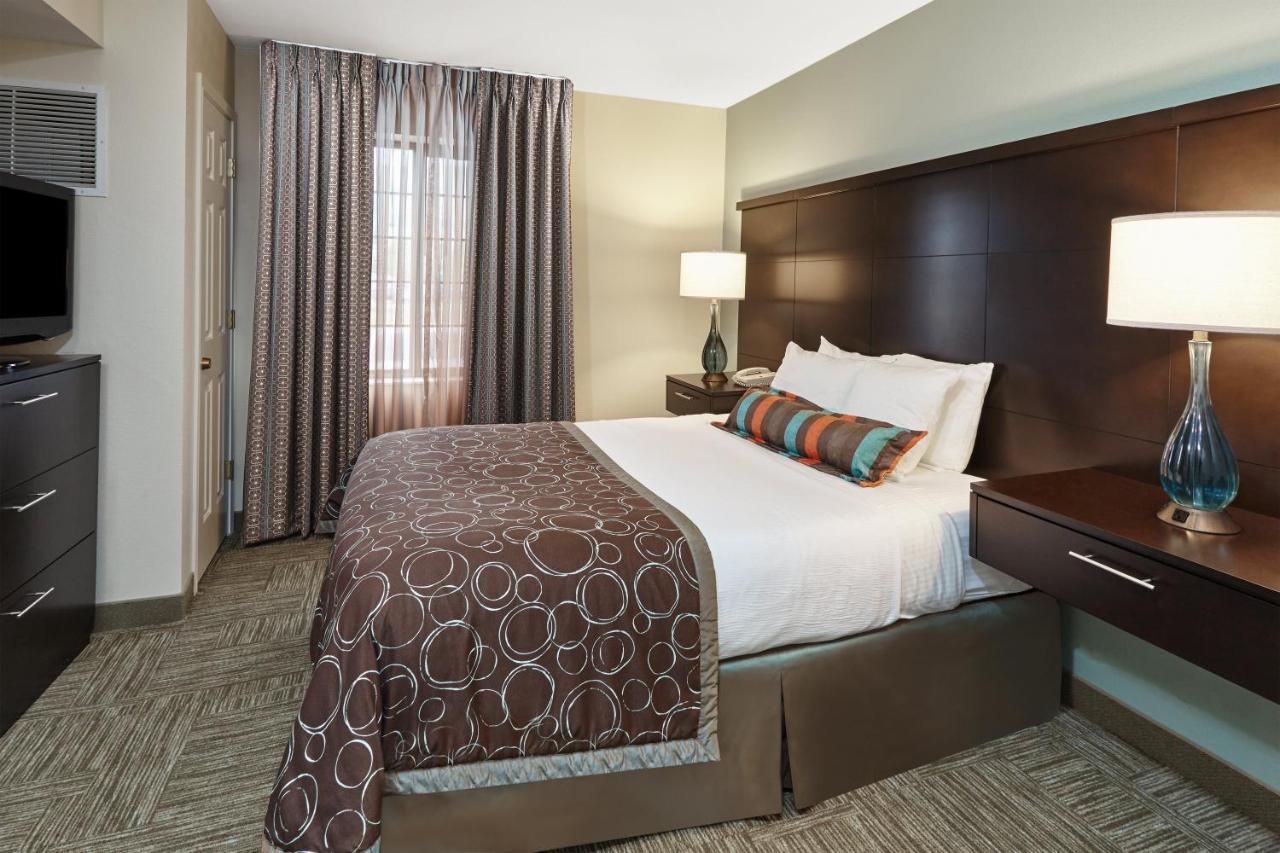Two-Bedroom King Suite,1542791839:JPEG